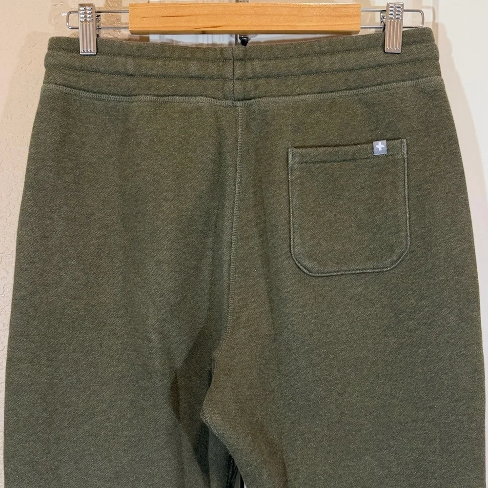 Figs Fleece Men’s Off Shift Relaxed Jogger Sweatpants